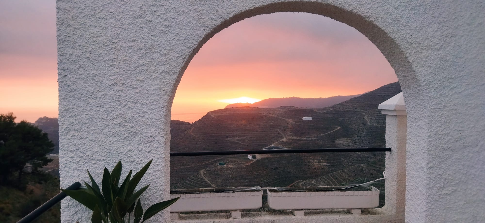 foto casa rural Los Mastranzos puesta de sol